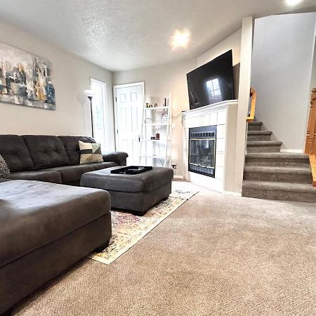 The Getaway Se Boise Condo Across The Street From Greenbelt, Bown Crossing And Boise River 3Bd 3Bath, 4 Beds! Lovely, Homey, Dining Table Seats 6 מראה חיצוני תמונה