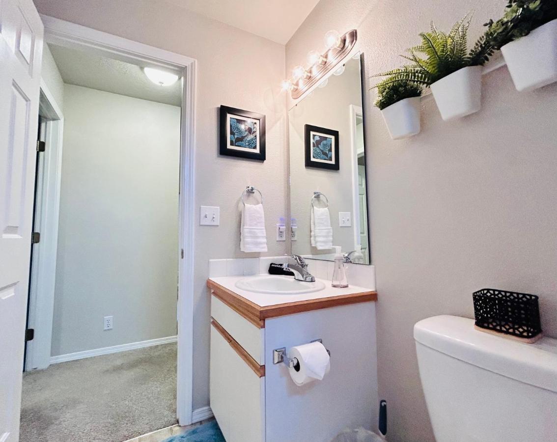 The Getaway Se Boise Condo Across The Street From Greenbelt, Bown Crossing And Boise River 3Bd 3Bath, 4 Beds! Lovely, Homey, Dining Table Seats 6 מראה חיצוני תמונה